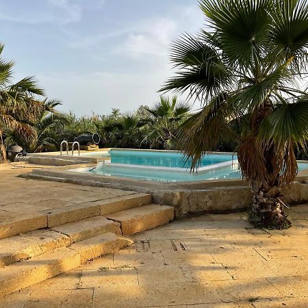 Mazet Du Pecheur Villa Saint Laurent d'Aigouze Bagian luar foto