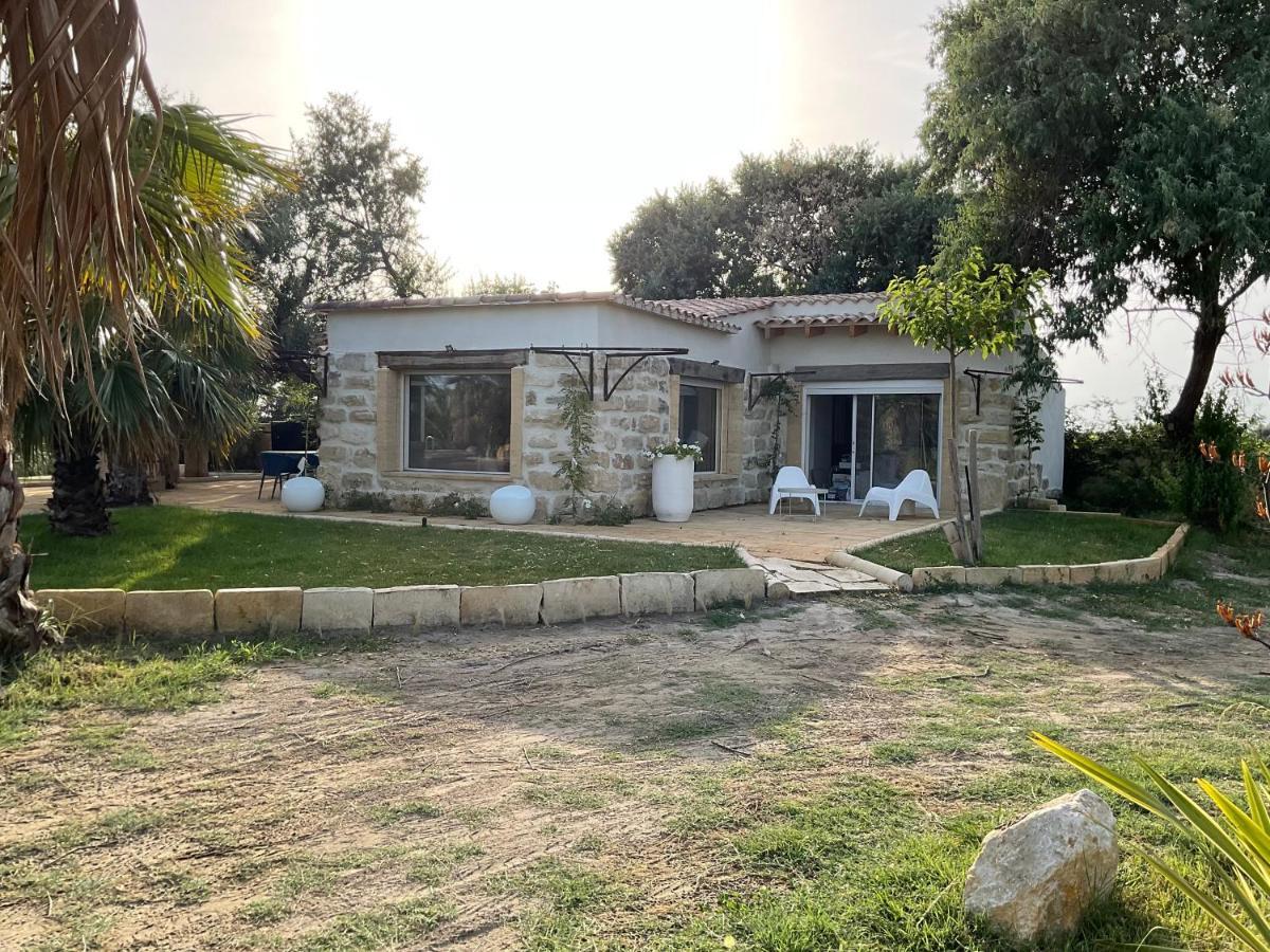 Mazet Du Pecheur Villa Saint Laurent d'Aigouze Bagian luar foto