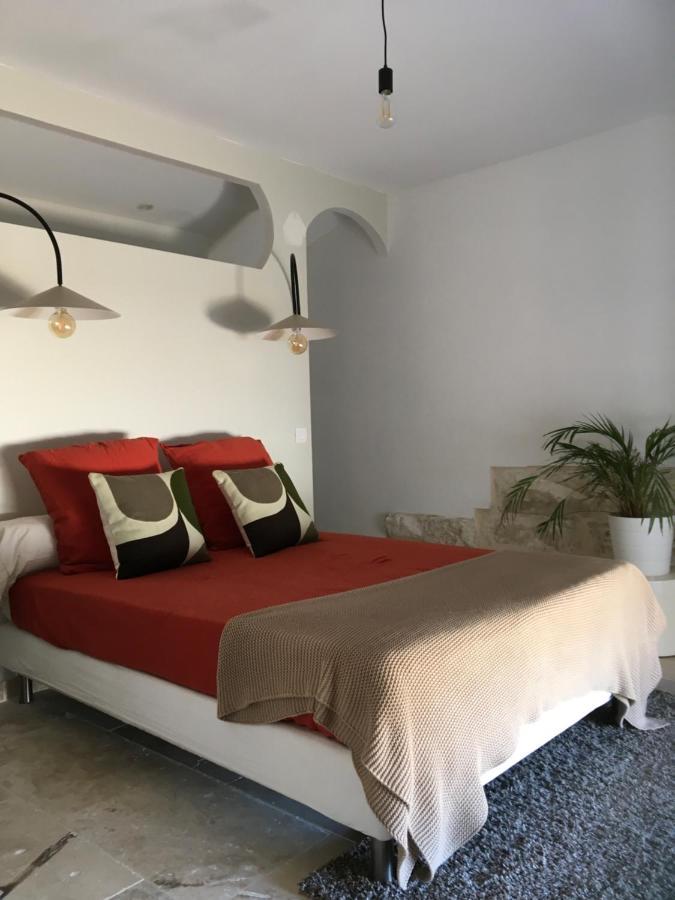 Mazet Du Pecheur Villa Saint Laurent d'Aigouze Bagian luar foto